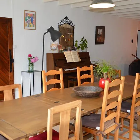 La Maison Des Herons Bed & Breakfast